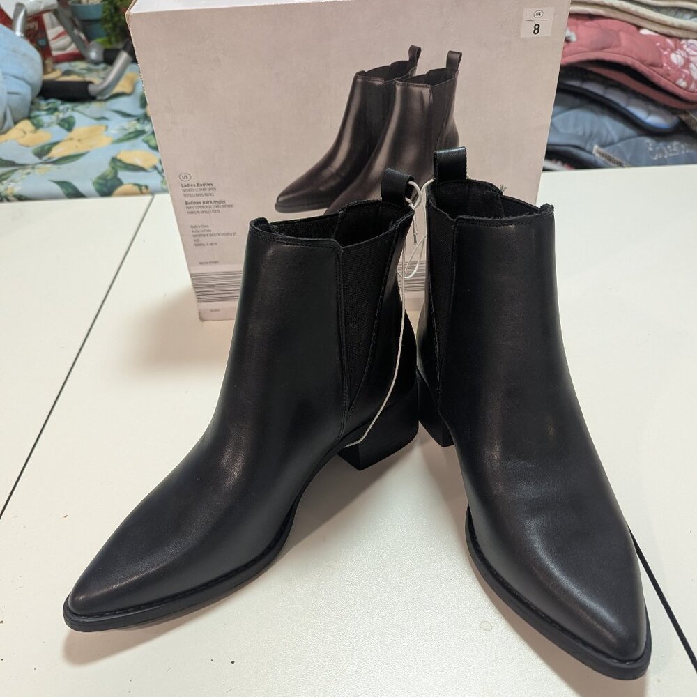 Serra Black Faux Leather Ladies Booties - Size 8 - NEW